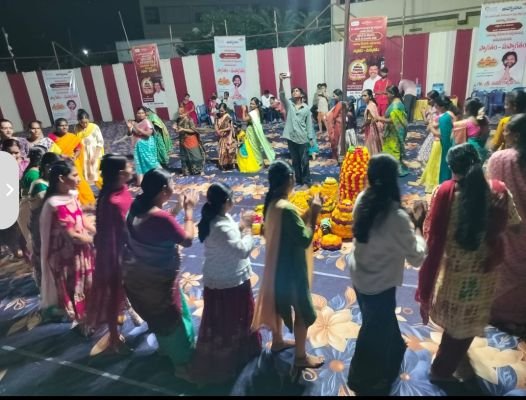 జనసేన కార్యాలయంలో ఘనంగా బతుకమ్మ సంబరాలు-