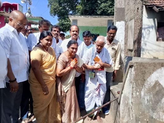 జొన్నాడ చింతలూరు లో అభివృద్ధి పనులకు  శ్రీకారం..కూటమి నాయకుల ఆధ్వర్యంలో అభివృద్ధి పనులకు అంకురార్పణ 