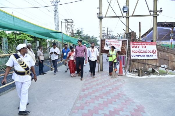 హోల్డింగ్ ఏరియాల్లో భక్తులకు స్వచ్ఛమైన తాగునీరు, పరిశుభ్రమైన వాతావరణం