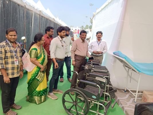జాతీయ సరస్ మేళాలో వైద్య శిబిరాలు, ఐసీయూ విభాగం పరిశీలన