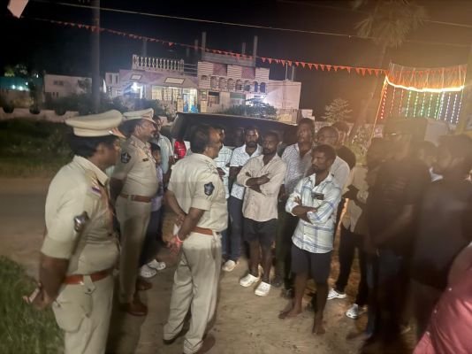 స్థానిక ఎన్నికల నేపథ్యంలో కేతవరంలో పోలీసుల అవగాహన సదస్సు