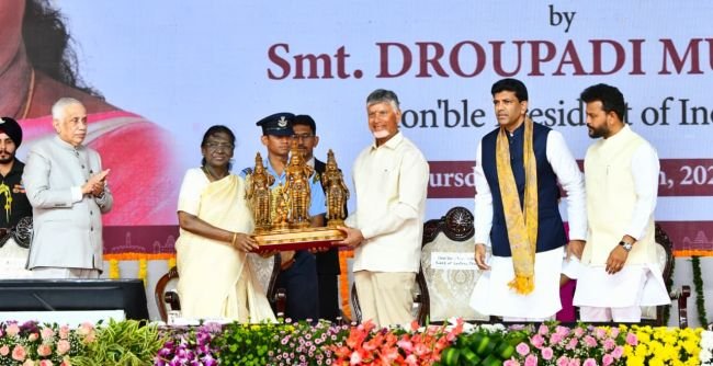 జాతీయ సరస్ మేళా-2026ను ప్రారంభించిన రాష్ట్రపతి ద్రౌపది ముర్ము