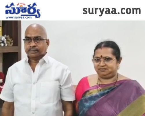 భీమవరం మున్సిపల్ ఎన్నికల బరిలో పళ్ళ ఏసుబాబు భార్య హేమలత: కూటమి మద్దతుతో మున్సిపల్ చైర్‌పర్సన్ అభ్యర్థిగా పోటీకి సన్నద్ధం