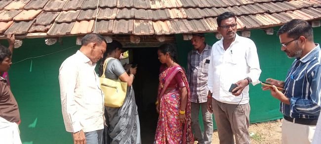 ఇందిరమ్మ ఇళ్ల లబ్ధిదారుల జాబితాపై క్షేత్రస్థాయి వెరిఫికేషన్