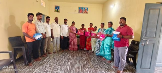పారిశుద్ధ్య కార్మికుల సేవలు మరువలేనివి 