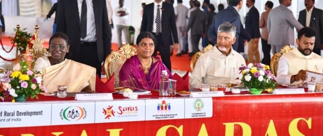 మహిళా సాధికారతే వికసిత్‌ భారత్‌కు పునాది: సీఎం చంద్రబాబు