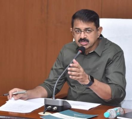 విజయనగరంలో పోలింగ్ తేదీ మార్చాలని అభ్యర్థన.... * ఎన్నికల కమిషనర్ కులేఖ రాసిన యంత్రాంగం