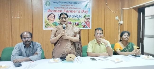 కెవికెలో ఘనంగా రైతు మహిళా దినోత్సవం