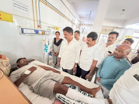 జనరల్ ఆస్పత్రిలో చికిత్స పొందు తున్న బిఆర్ఎస్ నాయకుడిని పరామర్శించిన మాజీ ఎమ్మెల్యే మర్రి 
