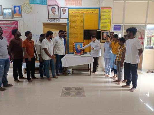 గన్నవరం ప్రథమ శ్రేణి గ్రంథాలయంలో ఘనంగా డా. ఏపీజే అబ్దుల్‌ కలాం జయంతి వేడుకలు..
