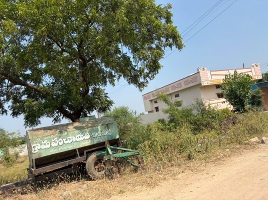 గారకుర్తిలో పారిశుద్ధ్యం అస్తవ్యస్తం!