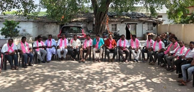 రైతులకు నాణ్యమైన విద్యుత్ అందించాలి: సర్పంచ్, బీఆర్‌ఎస్‌ మండల అధ్యక్షుడు దుర్గం చెరువు మల్లేశం