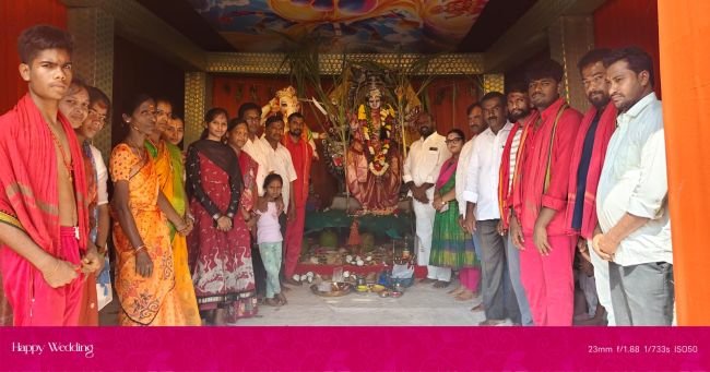 దుర్గామాతను దర్శించుకున్న మాజీ జడ్పీటీసీ
