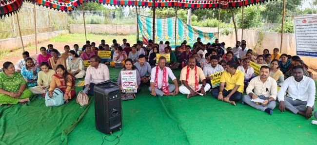 ఎన్ హెచ్ ఎం ఉద్యోగుల సమస్యలు పరిష్కరించాలి.. ఏఐటియుసి నాయకులు శింగు నరసింహారావు