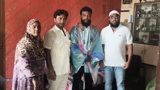 మమ్మును సన్మానించినరాజంపేట పార్లమెంట్ సెక్రటరీ పర్వీన్ తాజ్