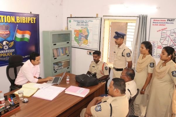 బీబీపేట్ పోలీస్ స్టేషన్‌ను ఆకస్మికంగా తనిఖీ చేసిన ఎస్పీ రాజేష్ చంద్ర 