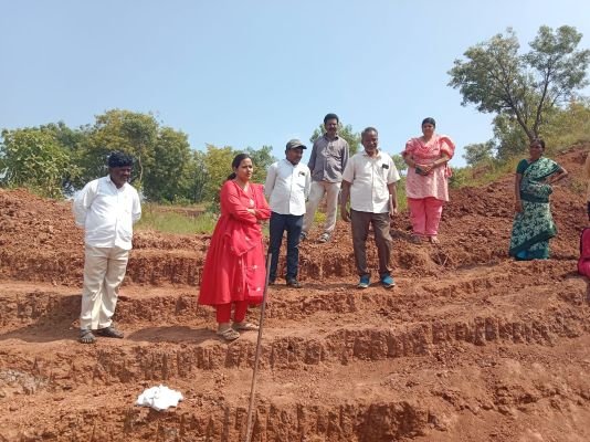 ఉపాధి హామీ పనులను త్వరితగతిన పూర్తి చేయాలి: ఎంపీడీవో సృజన సాహిత్య