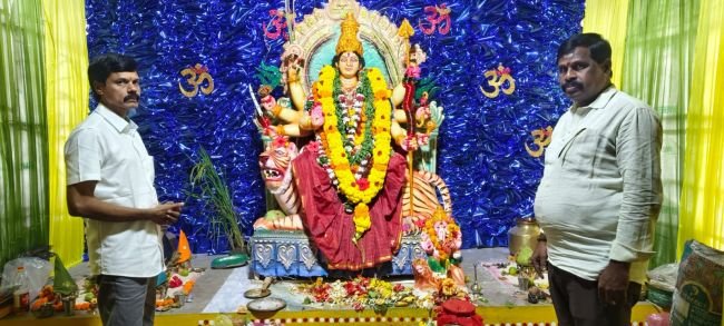 ఘనంగా భారీ అన్న సమారాధన             