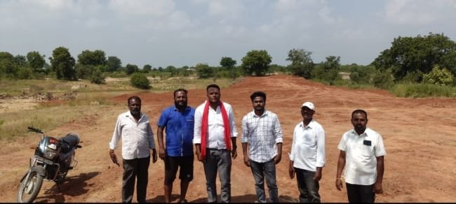 చెక్‌డ్యాంను ధ్వంసం చేసిన వారిపై చర్యలు తీసుకోవాలి