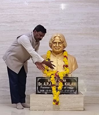 వి.ఎస్.యూ.లో అబ్దుల్ కలాంకు ఘన నివాళి