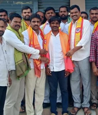 కురుమ యువ చైతన్య సమితి(కెవైసిఎస్) మునుగోడు నియోజకవర్గం ఇన్చార్జిగా బండారు శ్రీనివాస్ కురుమ