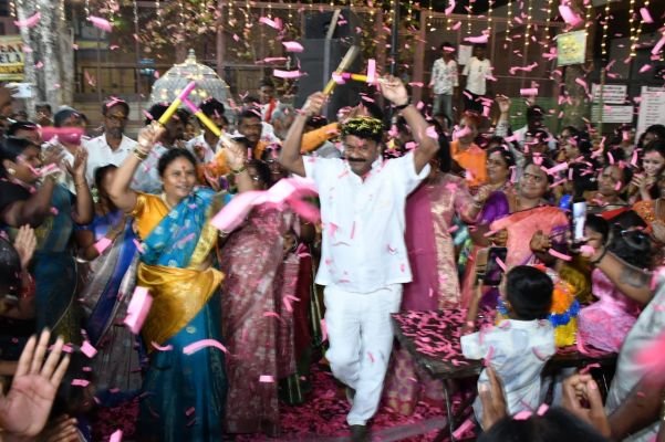 బన్సీలాల్‌పేట మెట్ల బావి వద్ద ఘనంగా బతుకమ్మ వేడుకలు