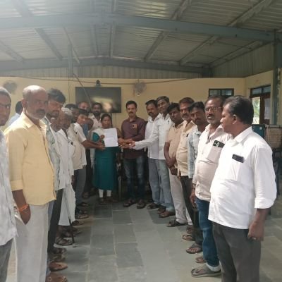 దేవాలయ  భూమి అక్రమంగా పట్టా చేసుకున్నారని గౌడ కులస్తుల ఫిర్యాదు.