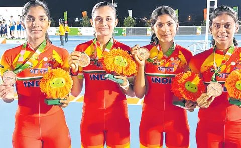 వరల్డ్ స్కేట్ గేమ్స్‌లో అద్భుత ప్రతిభ.. కాంస్య పతకం సాధించిన చరితశ్రీ బృందం!