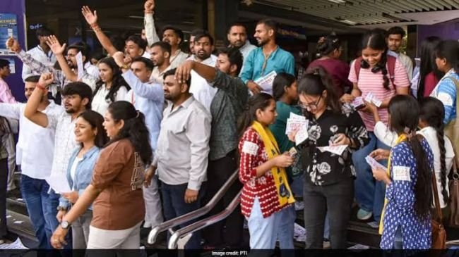 మహారాష్ట్ర వర్సిటీల్లో 33 ఏళ్ల తర్వాత మళ్లీ విద్యార్థి సంఘం ఎన్నికలు: జనవరి నాటికి నూతన నిబంధనలు ఖరారు.. త్వరలోనే కీలక ఉత్తర్వులు!