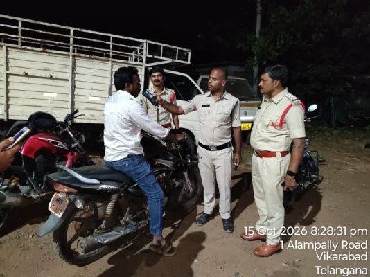 వికారాబాద్ జిల్లాలో పోలీసుల మెరుపు నాకాబందీ.. 1,677 వాహనాల తనిఖీ, 150 కేసులు నమోదు