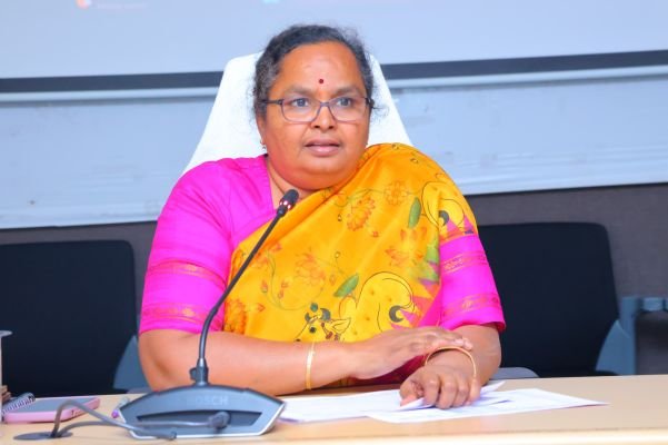 జిల్లాలో జలసిరి లో చేపట్టిన పనులు ఇచ్చిన టార్గెట్ ప్రకారం ఏర్పాటు చెయ్యాలని