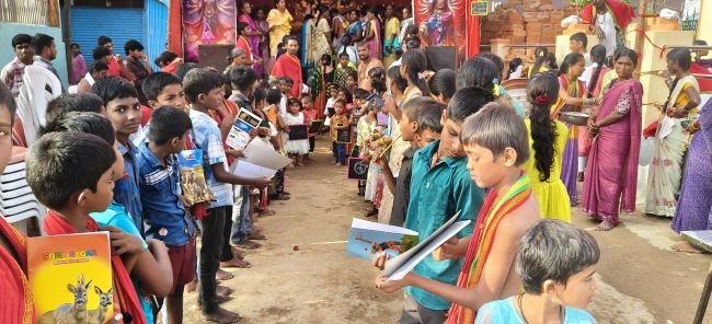జ్ఞాన సరస్వతిగా దుర్గ మాత