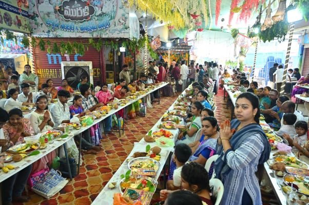 సరస్వతీ దేవి అలంకారంలో గంగానమ్మ అమ్మవారు