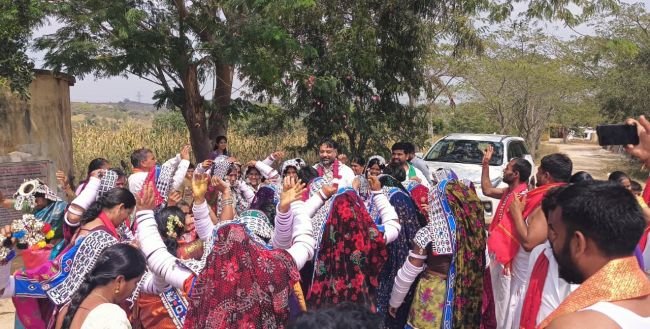 వెలుగురాళ్ల తండాలో తుల్జా భవానీ మాత విగ్రహ ప్రతిష్ఠాపన మహోత్సవం