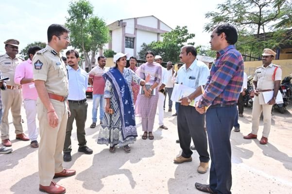 స్థానిక సంస్థల ఎన్నికల్లో పదవులను  వేలం వేయడం చట్టరీత్యా నేరం*  జిల్లా కలెక్టర్ డా.ఏ.సిరి