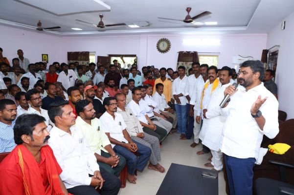 స్థానిక సంస్థల ఎన్నికల్లో సత్తా చాటండి... ఎమ్మెల్యే " కోండ్రు "