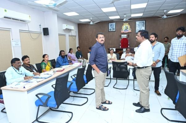 మున్సిపాల్టీల్లో నామినేష‌న్ల ప్ర‌క్రియ ప్రారంభం
