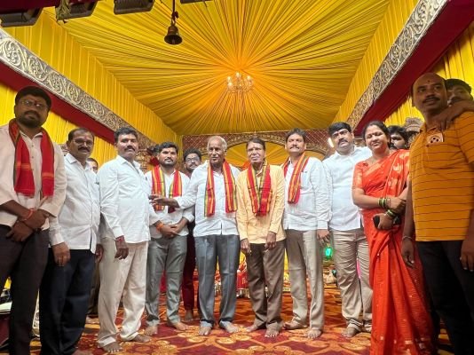 సమాజంలో సుఖశాంతులు వెల్లివిరియాలి  - ఎమ్మెల్యే కూనంనేని
