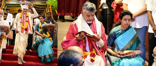 మూలా నక్షత్రం వేళ అమ్మవారికి సీఎం పట్టువస్త్రాలు