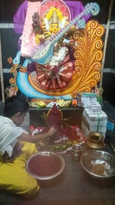 నందివాడలో శరన్నవరాత్రి సంబరాలు: ‘శ్రీ సరస్వతి దేవి’ అవతారంలో అమ్మవారి దర్శనం!