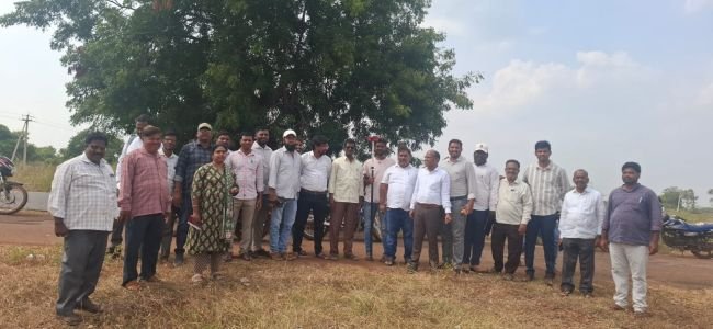 *కోహీర్ మండలం కొత్తూరు (కె) గ్రామంలో డివిజన్ స్థాయి భూ పునఃసర్వే శిక్షణ*  *భూ సర్వేలో ఖచ్చితత్వం.. భూ సమస్యల పరిష్కారమే లక్ష్యం*