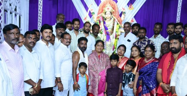 కౌన్సిలర్ ఆధ్వర్యంలో అన్న ప్రసాద వితరణ 