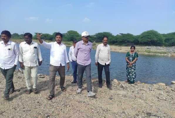 *బస్వాపూర్ లోని బతుకమ్మ ఘాట్ అభివృద్ధి పనులను సందర్శించి డీఆర్డీఓ జయదేవ ఆర్య*