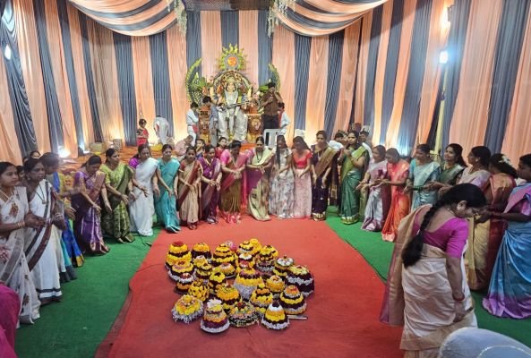 ఘనంగా అట్ల బతుకమ్మ సంబరాలు