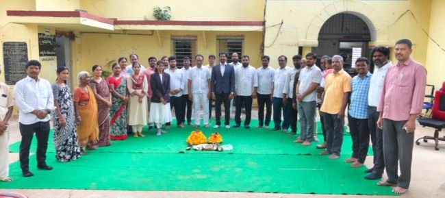 జూనియర్ సివిల్ జడ్జ్ కోర్టు ఆవరణలో ఘనంగా బతుకమ్మ సంబరాలు 