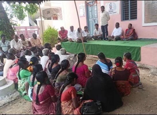 వర్షాభావ నష్టాలపై కొత్తపల్లిలో గ్రామసభ