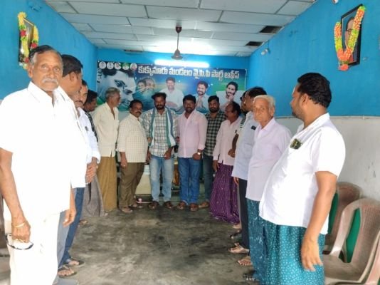 వైఎస్సార్‌సీపీలో చేరిన జెట్టి అరుణ్