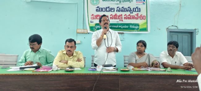 ప్రజా సమస్యల పరిష్కారంలో నిర్లక్ష్యం వహిస్తే చర్యలు తప్పవు-ఎమ్మెల్యే డాక్టర్ భూక్య మురళీ నాయక్