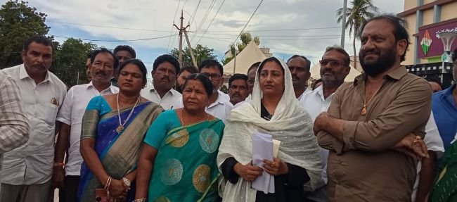 బుచ్చి మునిసిపాలిటీలో తొలి నామినేషన్ దాఖలు 