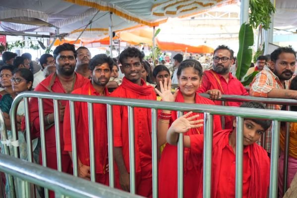 ఇంద్రకీలాద్రిపై భక్తజన సందోహం